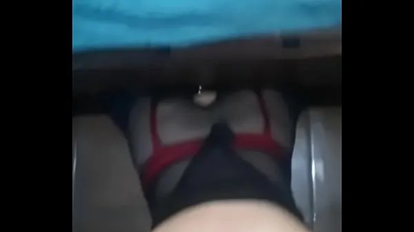Sıcak My step cousin gets stuck under the bed taze Tüp