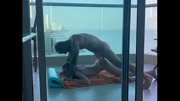 On a balcony in Cartagena, a young student gets her pretty little ass filled أنبوب جديد ساخن