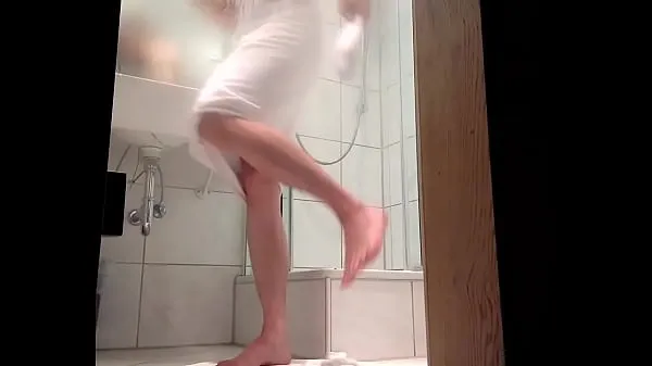 Varmt Russian guy Alexander in the shower 1 frisk rør
