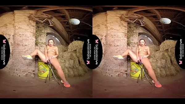 گرم Solo girl, Daphne Klyde is moaning while cumming, in VR تازہ ٹیوب