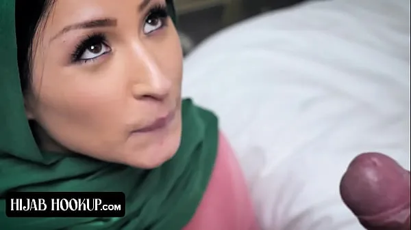热的 Shy But Curious - Hijab Hookup New Series By TeamSkeet Trailer 新鲜的管