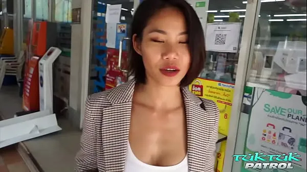 热的 Sexy Bangkok dream girl unleashes tirade of pleasure on white cock 新鲜的管