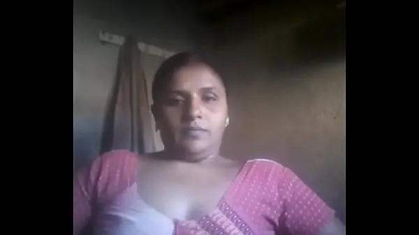 Tabung segar Indian aunty selfie panas