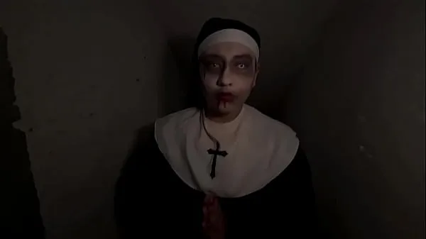 The evil clown fucks hot with ghosts possessed in halloween Tiub segar panas