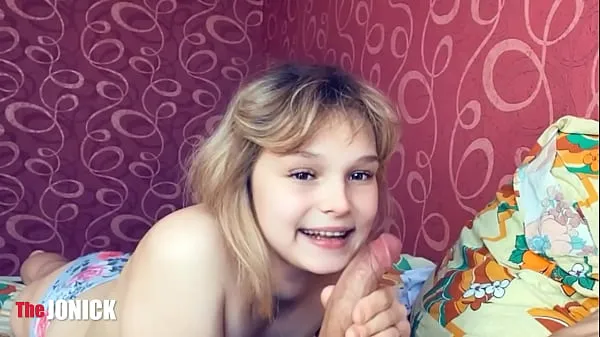 Ζεστό Naughty Stepdaughter gives blowjob to her / cum in mouth φρέσκο ​​σωλήνα
