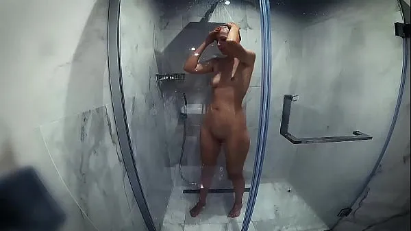 Vroča Hidden Camera in the Shower - My Wife with small tits take a bath sveža cev
