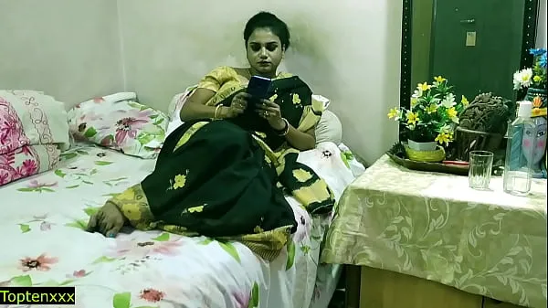 Vroča Indian collage boy secret sex with beautiful tamil bhabhi!! Best sex at saree going viral sveža cev