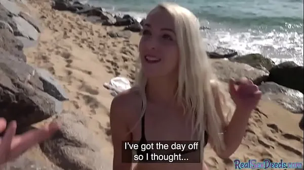 Gorąca Smallbreasts blonde babe gets pulled into POV sex on beach świeża tuba