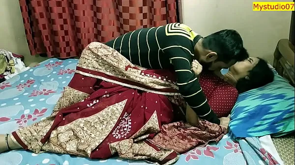 Indian xxx milf bhabhi real sex with husband close friend! Clear hindi audio أنبوب جديد ساخن