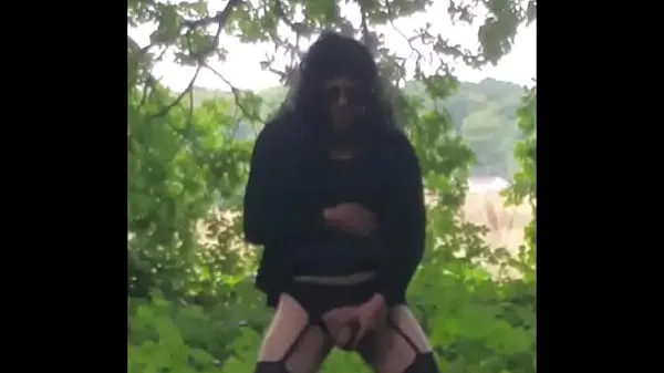Ống nóng after running away in the last video he was seen again that day playing with his cock in the woods as he shoots a long cumshot part 2 tươi