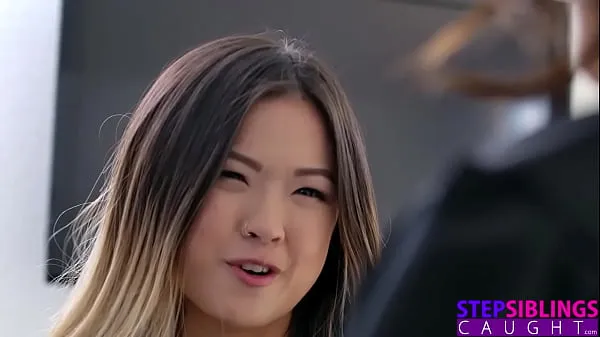 Ống nóng StepSiblingsCaught - Stepsis Says "Now you're gonna get hard thinking about me naked!" S17:E4 tươi