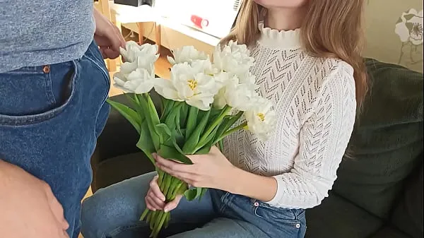 Hot Gave her flowers and teen agreed to have sex, creampied teen after sex with blowjob ProgrammersWife fresh Tube