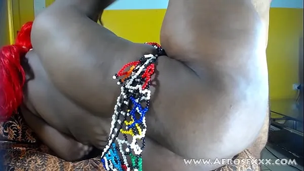 Varm Freaky African shooting her first porn färsk tub
