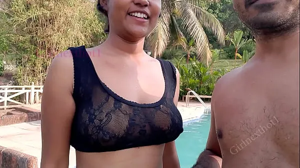 Ống nóng Indian Wife Fucked by Ex Boyfriend at Luxurious Resort - Outdoor Sex Fun at Swimming Pool tươi