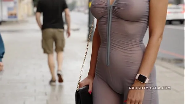 Hete Naughty Lada wear see-through outfit in the city verse buis