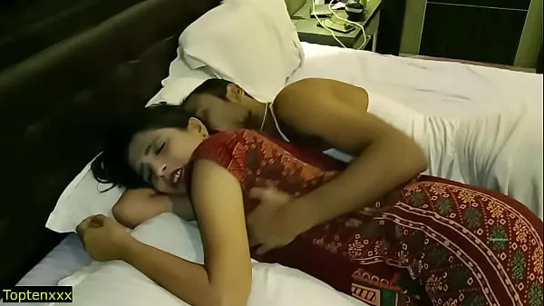 ร้อนแรง Indian hot beautiful girls first honeymoon sex!! Amazing XXX hardcore sex หลอดสด