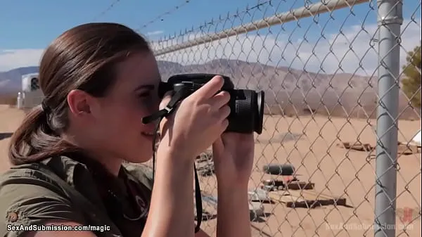 Hete Sexy war reporter Casey Calvert caught on cam soldier James Deen fucking bound babe Lyla Storm then she is caught and anal fucked too in a desert verse buis