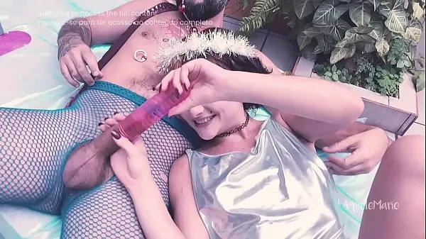 Hot TEASER | amateur couple get excited with big cock and have sex outdoors at carnival | Candy Crush Brasil and Mario Aquele (FULL ON RED fresh Tube