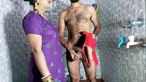 گرم Stepmother caught shaking cock in bra-panties in bathroom then got pussy licked - Porn in Clear Hindi voice تازہ ٹیوب