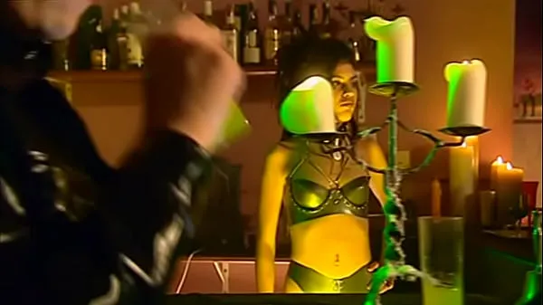 Ống nóng Spanish Performer Malena Goes to a Fetish Club for Some Bukkake Fun tươi