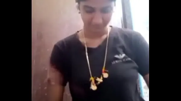 Hot Sumathy - Newly married chennai tamil aunty show boobs on video call (with audio fresh Tube