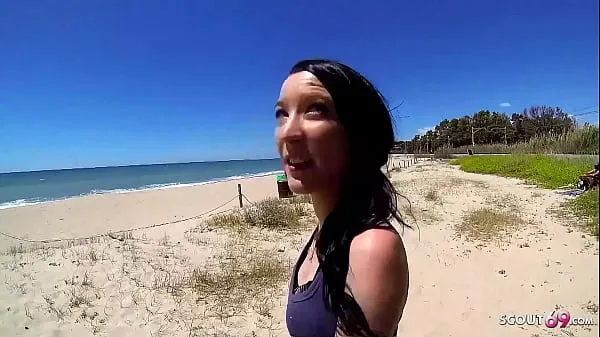 Varmt Skinny Teen Tania Pickup for First Assfuck at Public Beach by old Guy frisk rør