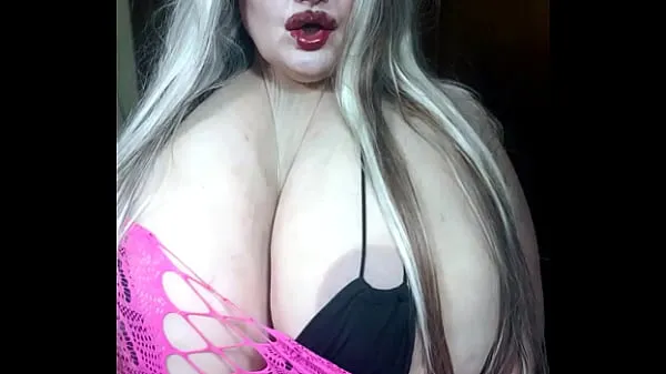 Forró Susi is bouncing her tits. You see her in pink fishnet showing big muffin pussy friss cső