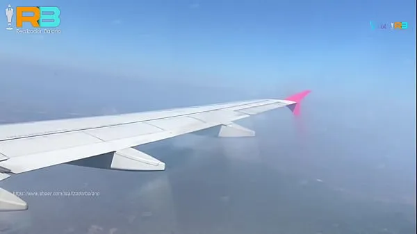 गरम Filmmaker from Bahia Traveling with two hotwifes and showing and fucking everywhere, Video no Avião. Menage on plane. RB Brazilian Bull. threesome with hotwife on the plane interracial ताज़ा ट्यूब