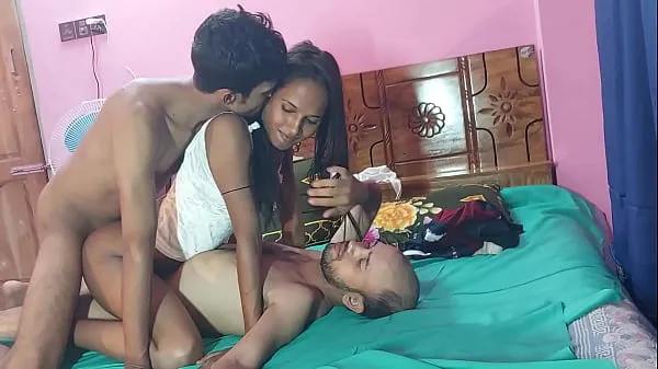 Hete Amateur slut suck and fuck Two cock with cumshot, 3some deshi sex ,,, Hanif and Popy khatun and Manik Mia verse buis