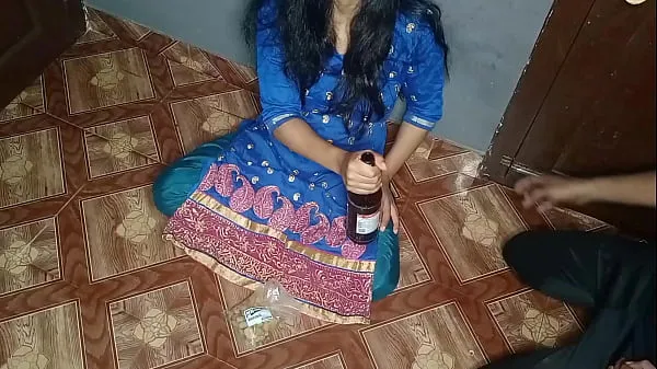 Varm After drinking beer bhabhi requested devar ji to fuck xxx färsk tub