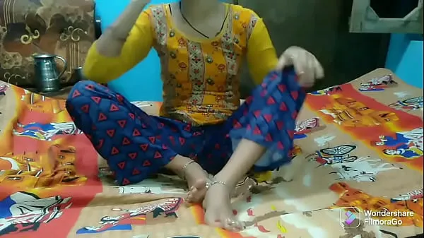गरम Indian hot aunty with fucked by her servant ताज़ा ट्यूब