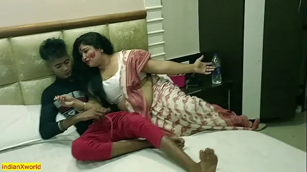 Kuuma Indian Bengali Stepmom First Sex with 18yrs Young Stepson! With Clear Audio tuore putki