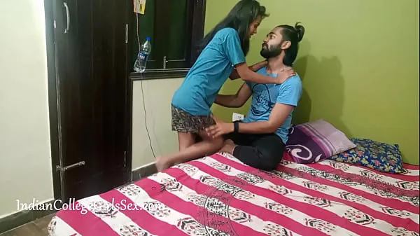 गरम 18 Years Old Juicy Indian Teen Love Hardcore Fucking With Cum Inside Pussy ताज़ा ट्यूब