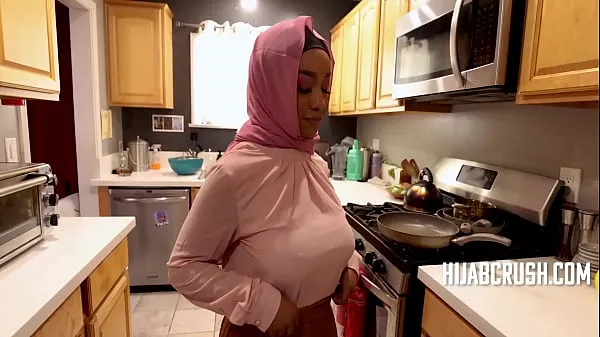Ống nóng Curvy Ebony In Hijab Rides Like A Pro- Lily Starfire tươi