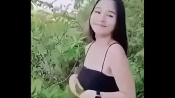 뜨거운 Little Mintra is fucking in the middle of the forest with her husband 신선한 튜브