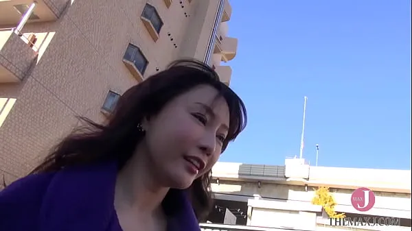 ร้อนแรง A beautiful wife who ran away from home after a fight with her husband performs in porn video for money หลอดสด