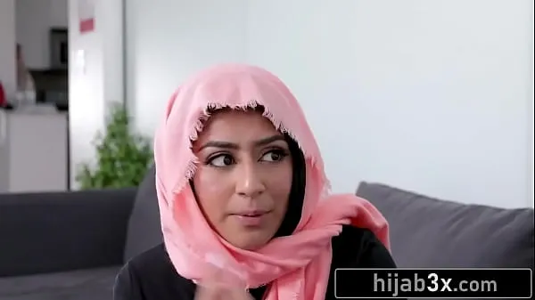 Kuuma Hot Muslim Teen Must Suck & Fuck Neighbor To Keep Her Secret (Binky Beaz tuore putki