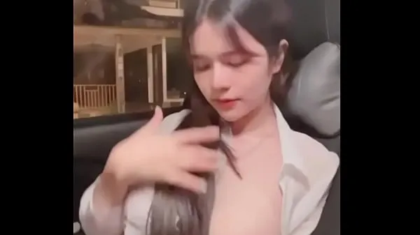 Pim sucks cock and gets fucked in the car أنبوب جديد ساخن