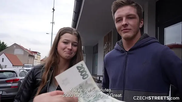 Kuuma CzechStreets - He allowed his girlfriend to cheat on him tuore putki