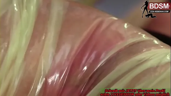 ร้อนแรง German blonde dominant milf loves fetish sex in plastic หลอดสด