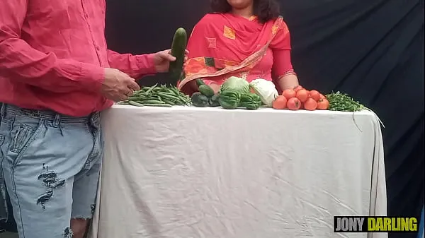Heiße Gemüseverkäufer wurde auf dem Markt vor allen gefickt, xxx indisches echtes Desi-Sex-Videofrische Tube