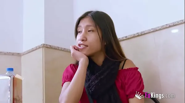 Tabung segar Turns out the shy petite Latina is a hungry, hungry babe. Watch Adely Ruiz panas