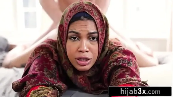 Hot Muslim Stepsister Takes Sex Lessons From Her Stepbrother (Maya Farrell fresh Tube