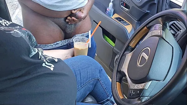 Varmt I Asked A Stranger On The Side Of The Street To Jerk Off And Cum In My Ice Coffee (Public Masturbation) Outdoor Car Sex frisk rør