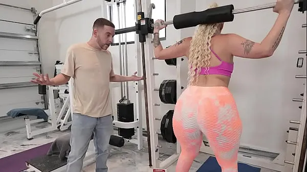 Vroča Horny milf wants to have sex with her trainer sveža cev