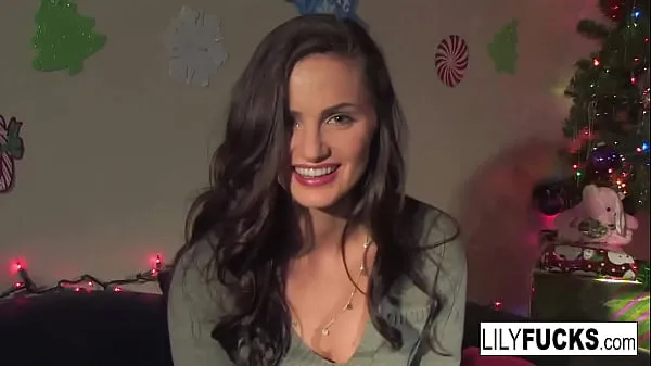 Hot Lily tells us her horny Christmas wishes before satisfying herself in both holes fresh Tube