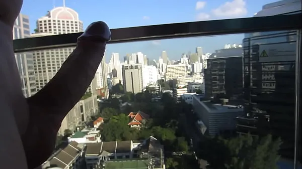 Expose myself on a balcony in Bangkok Tiub segar panas