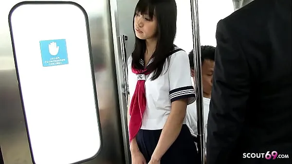 گرم Public Gangbang in Bus - Asian Teen get Fucked by many old Guys تازہ ٹیوب