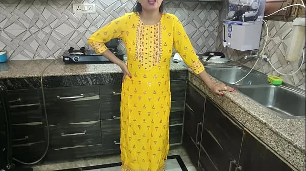热的 Desi bhabhi was washing dishes in kitchen then her brother in law came and said bhabhi aapka chut chahiye kya dogi hindi audio 新鲜的管