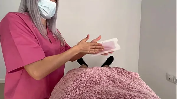 گرم Cock waxing by cute amateur girl who gives me a surprise handjob until I finish cumming تازہ ٹیوب